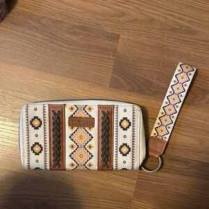 Wrangler Geometric Pattern Wristlet in Brown and Cream